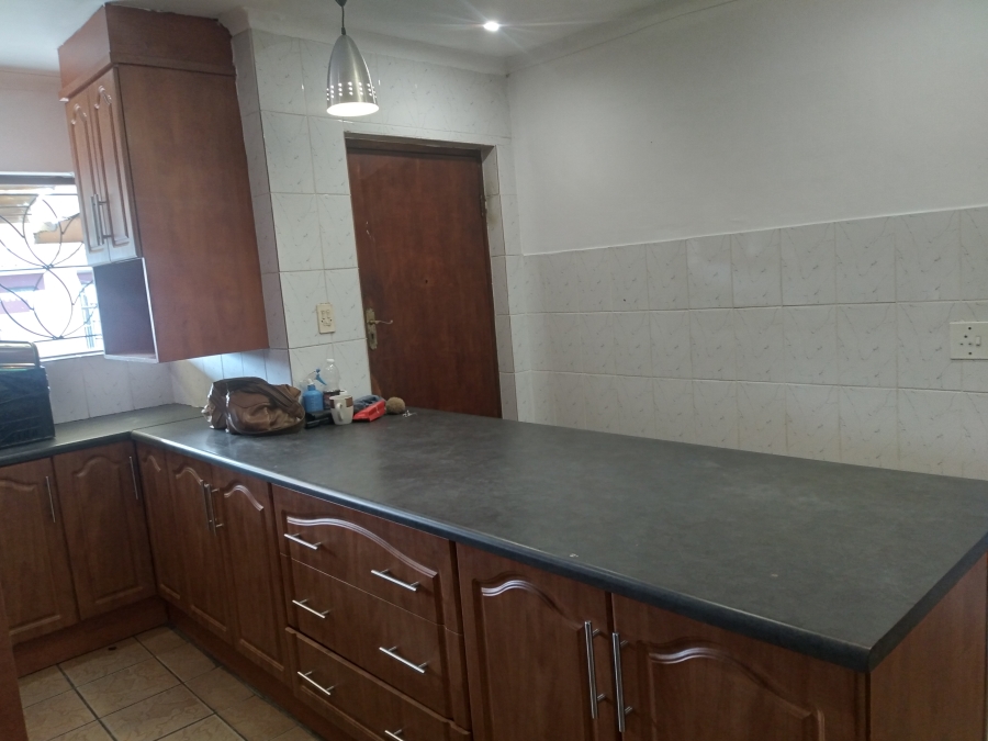 3 Bedroom Property for Sale in Ravensmead Western Cape